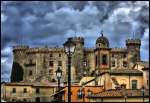 Bracciano con castel paese e lampioni